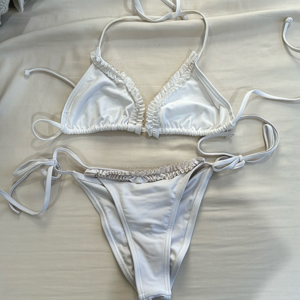 Fashion nova ruched drawstring, two-piece, white, bikini, size medium